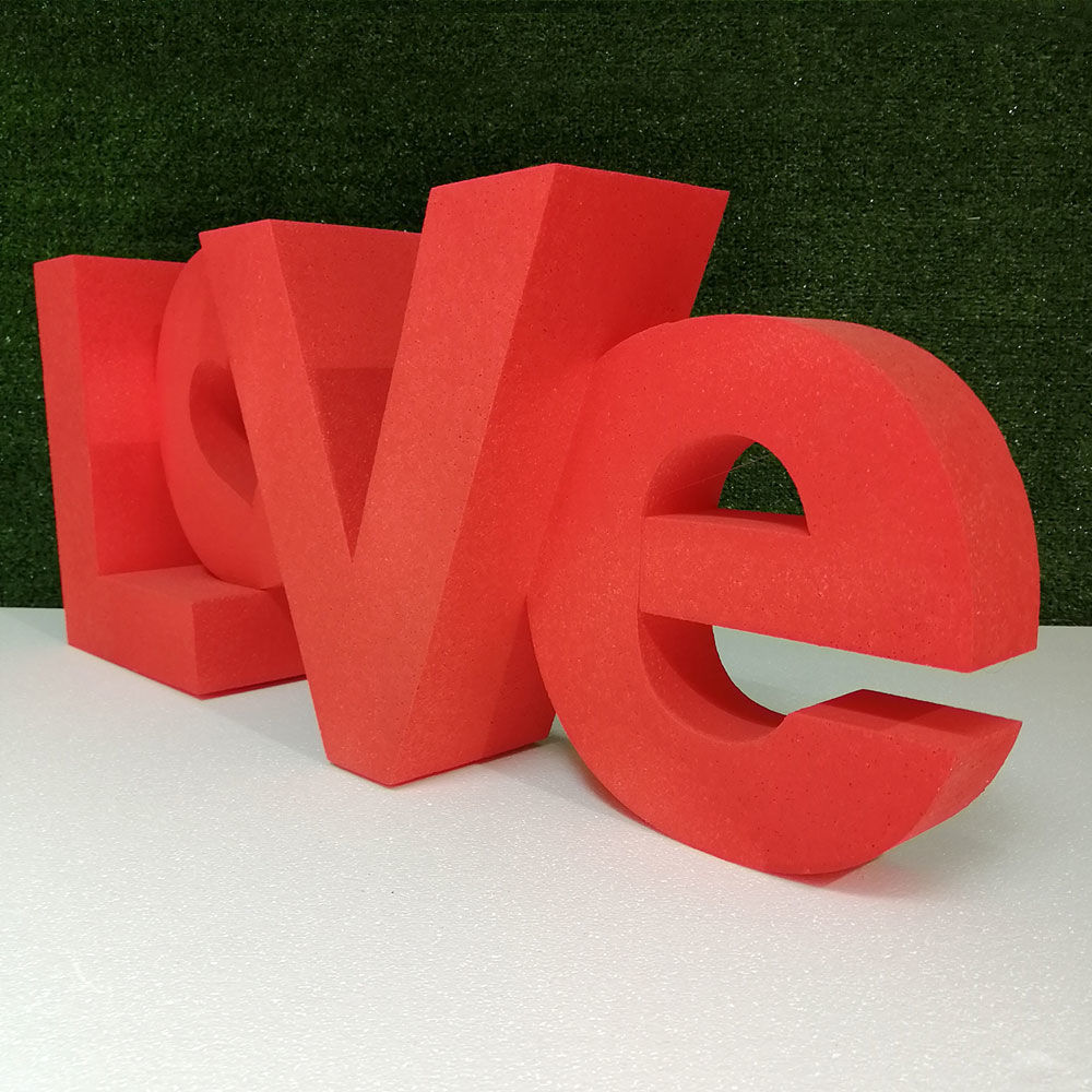 Scritta LOVE in Polistirolo