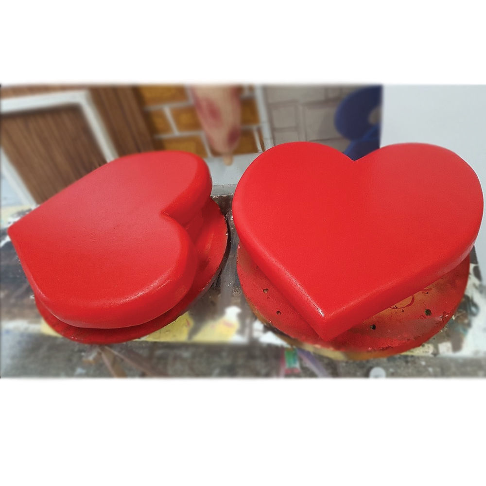 Alzatina a forma di cuore Verniciato in Polistirolo