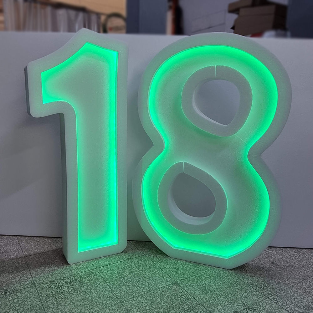 Numero Grande in Polistirolo con Luce LED