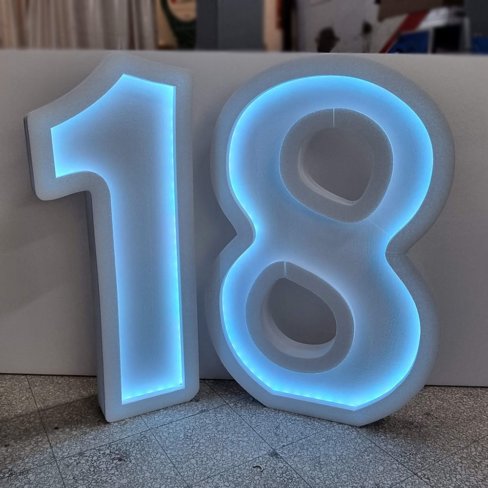 Numero Grande in Polistirolo con Luce LED