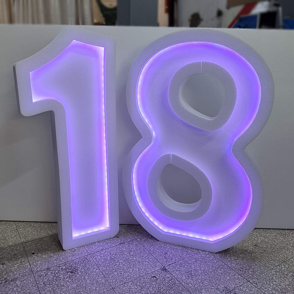 Numero Grande in Polistirolo con Luce LED